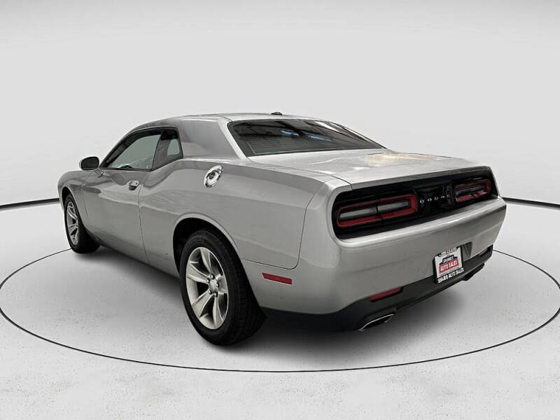 2017 Dodge Challenger SXT