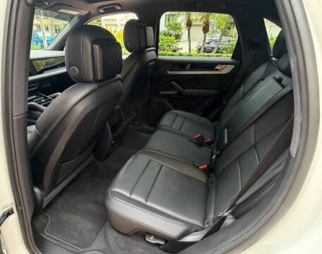 2024 Porsche Cayenne