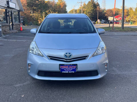 2012 Toyota Prius v Three