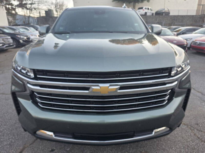 2023 Chevrolet Suburban LT