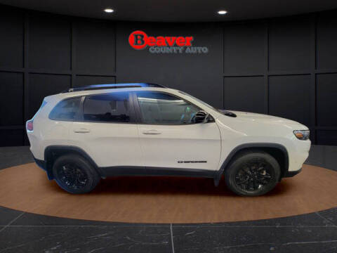 2023 Jeep Cherokee Altitude Lux