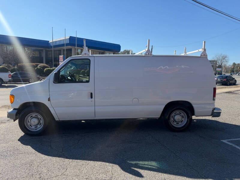 2005 Ford E-Series