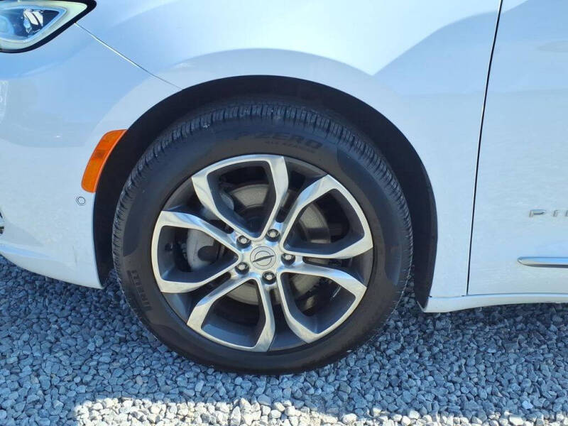 2025 Chrysler Pacifica Pinnacle