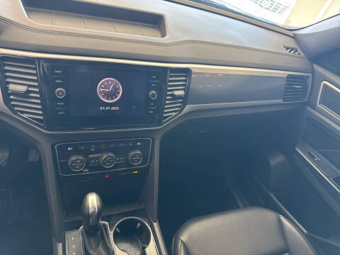 2020 Volkswagen Atlas Cross Sport V6 SEL 4Motion