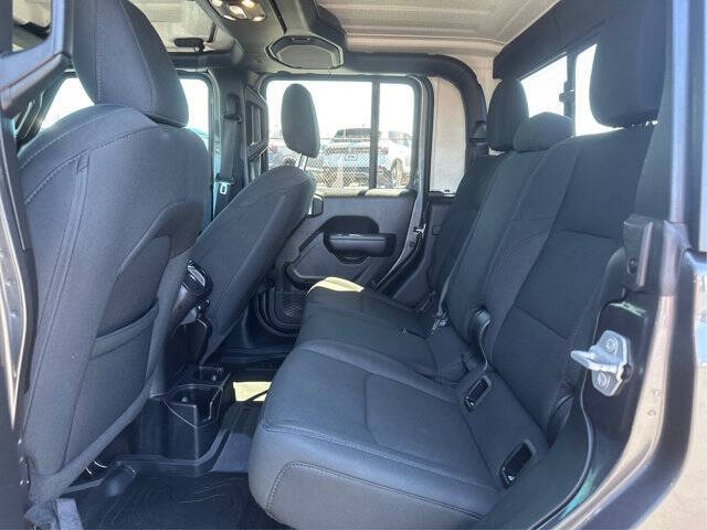 2021 Jeep Gladiator Willys