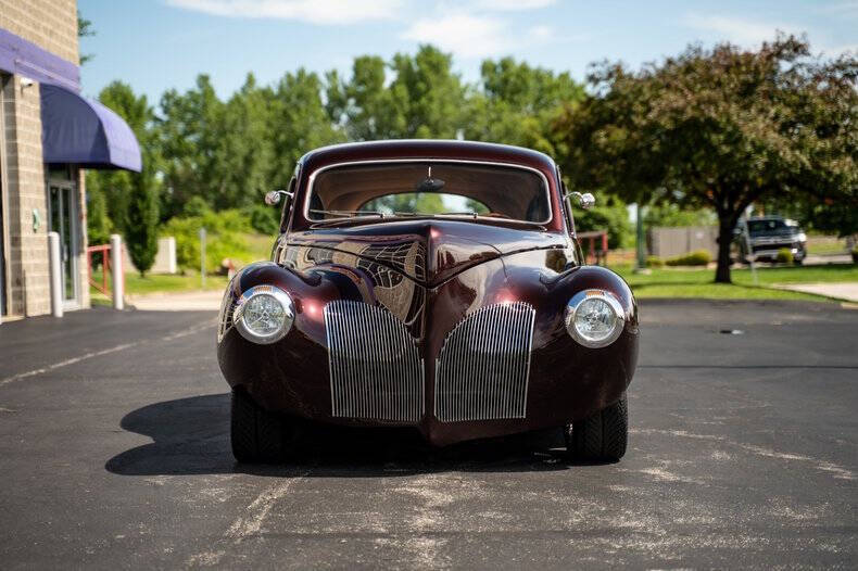 1940 Lincoln Zephyr