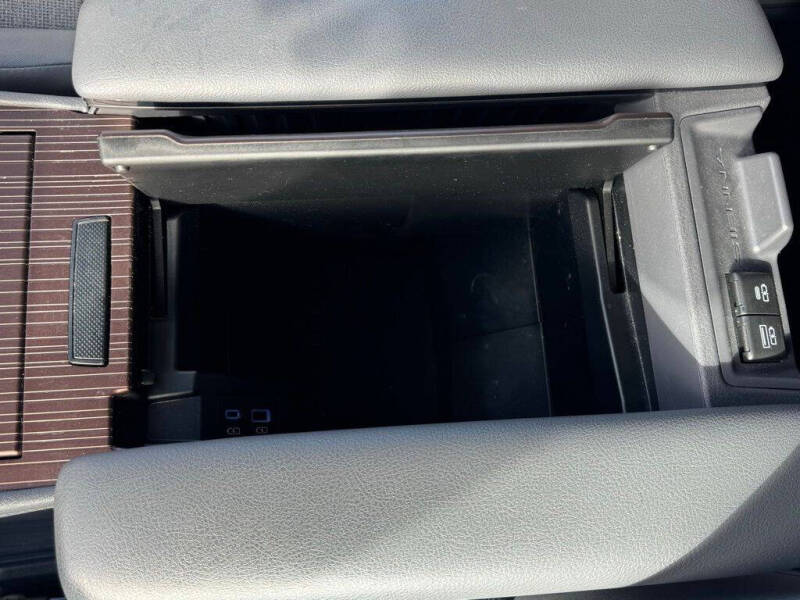 2021 Toyota Sienna LE 8-Passenger