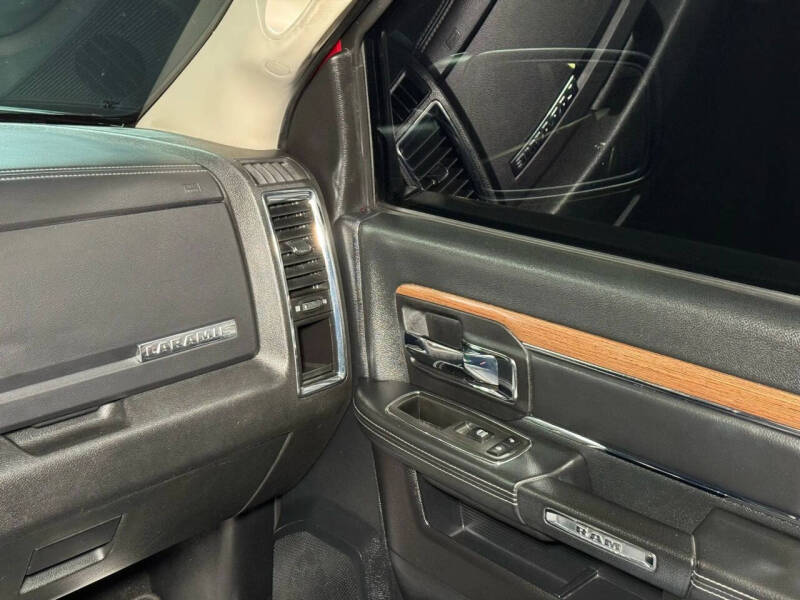 2014 RAM 1500 Laramie