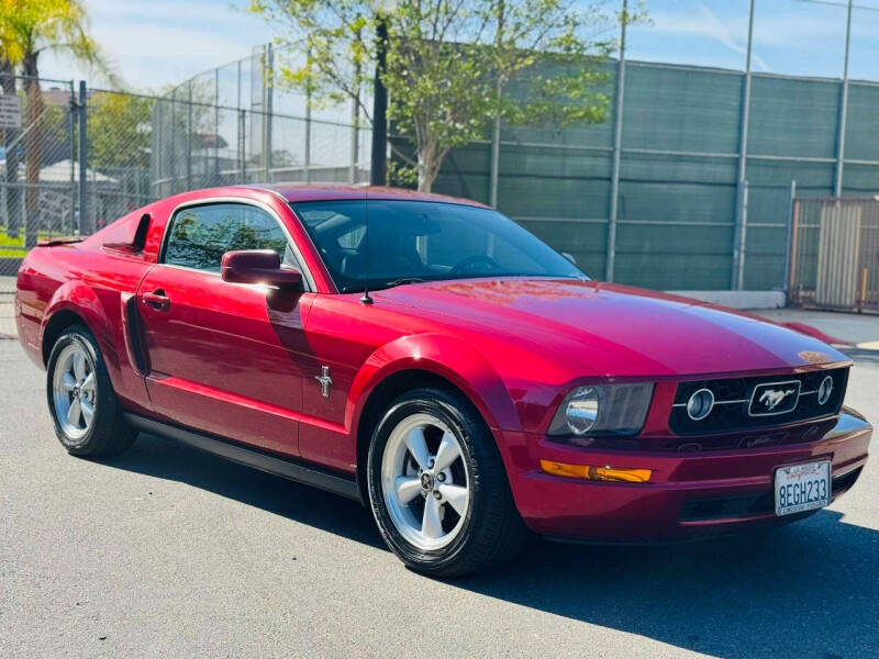 2007 Ford Mustang V6 Deluxe