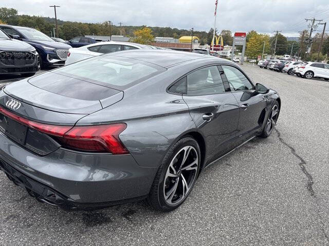 2023 Audi e-tron GT quattro Premium Plus