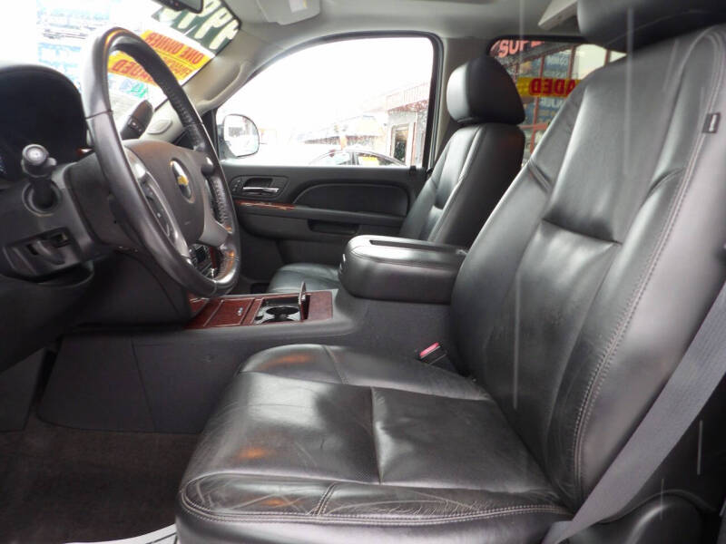 2011 Chevrolet Suburban LTZ