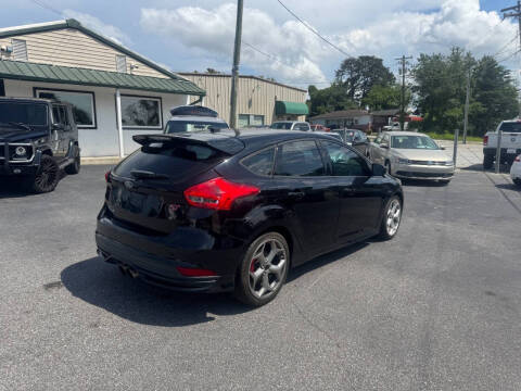 2017 Ford Focus ST