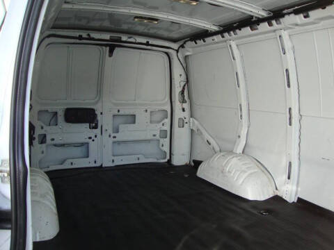 2023 Chevrolet Express 2500