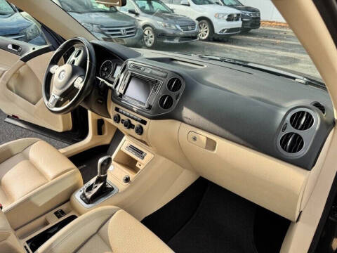 2017 Volkswagen Tiguan 2.0T Wolfsburg Edition 4Motion