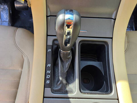 2013 Ford Taurus SE