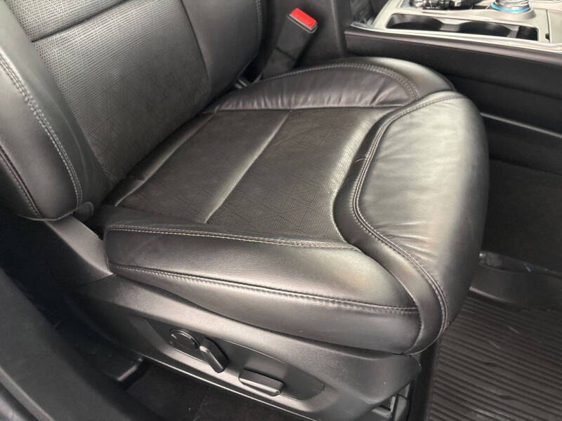 2023 Ford Explorer Platinum