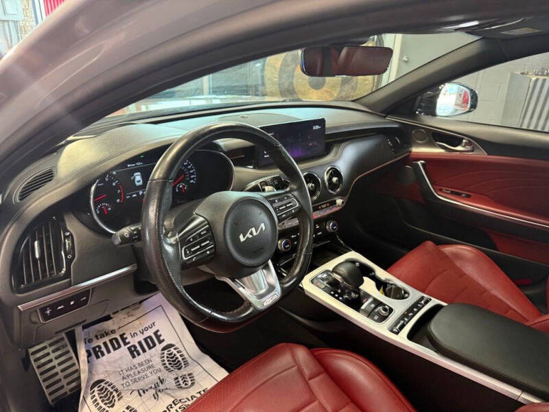 2022 Kia Stinger