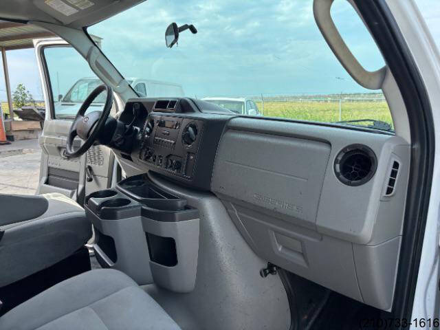 2016 Ford E-Series
