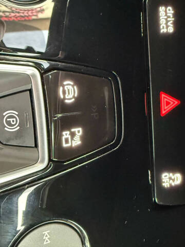 2024 Audi Q4 e-tron quattro Prestige 50