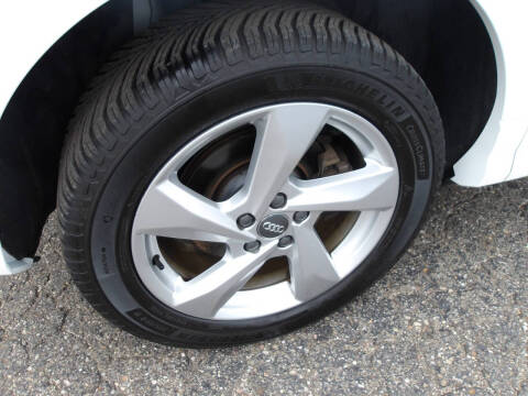 2019 Audi Q3 quattro Premium 45 TFSI