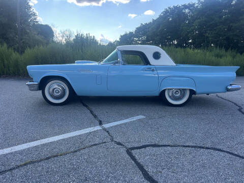 1957 Ford Thunderbird