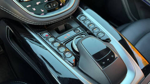 2022 Aston Martin DBX