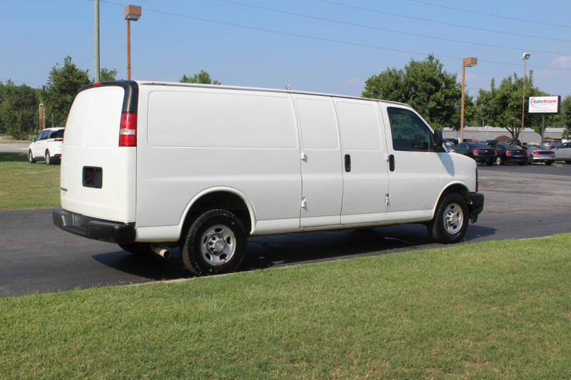 2017 Chevrolet Express 2500