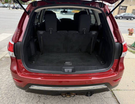 2016 Nissan Pathfinder SV