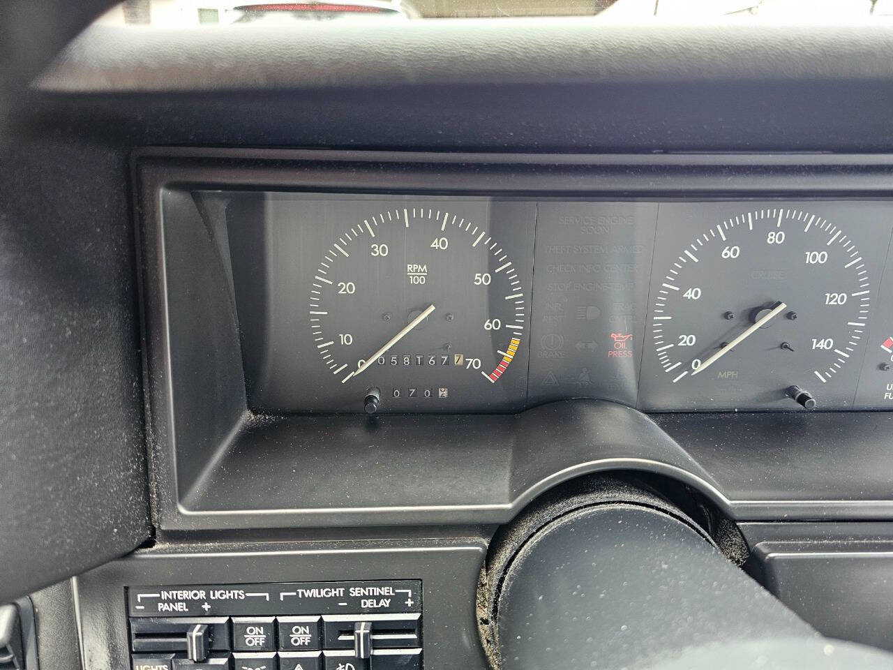 1993 Cadillac Allante 31