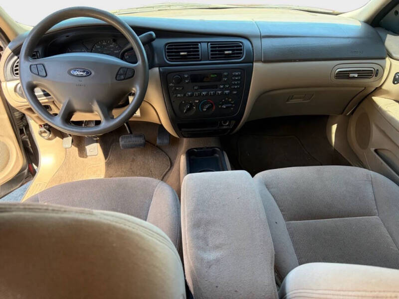 2000 Ford Taurus SE
