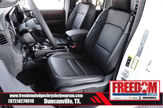 2025 Jeep Gladiator High Tide