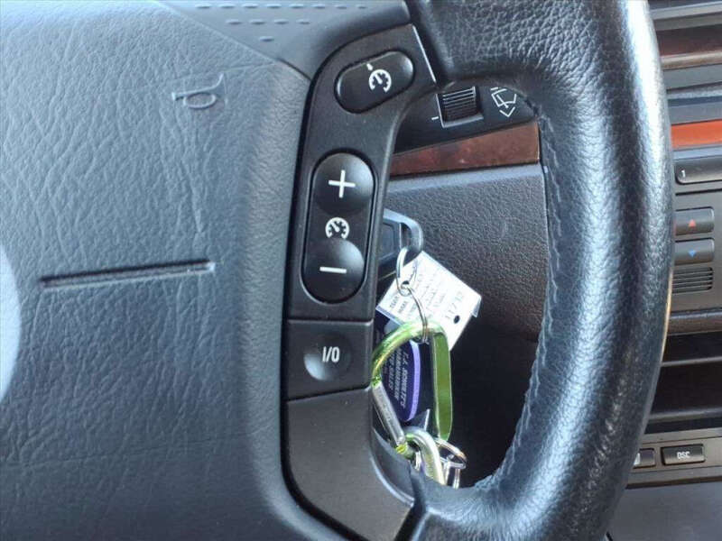 2005 BMW 3 Series 325i