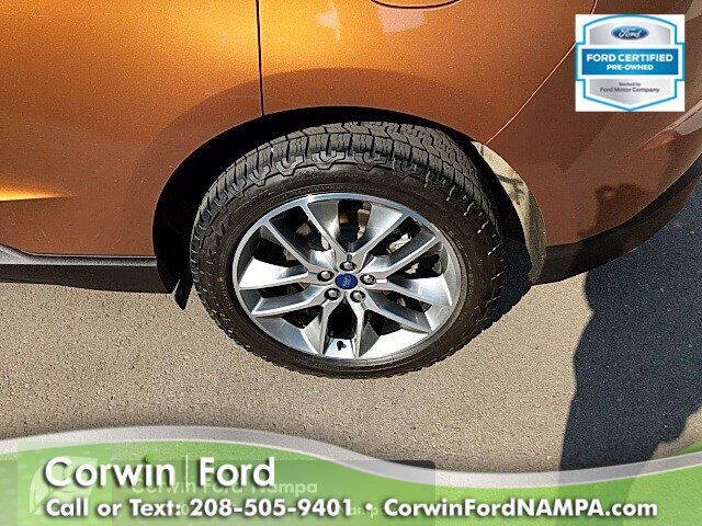 2017 Ford Edge Titanium