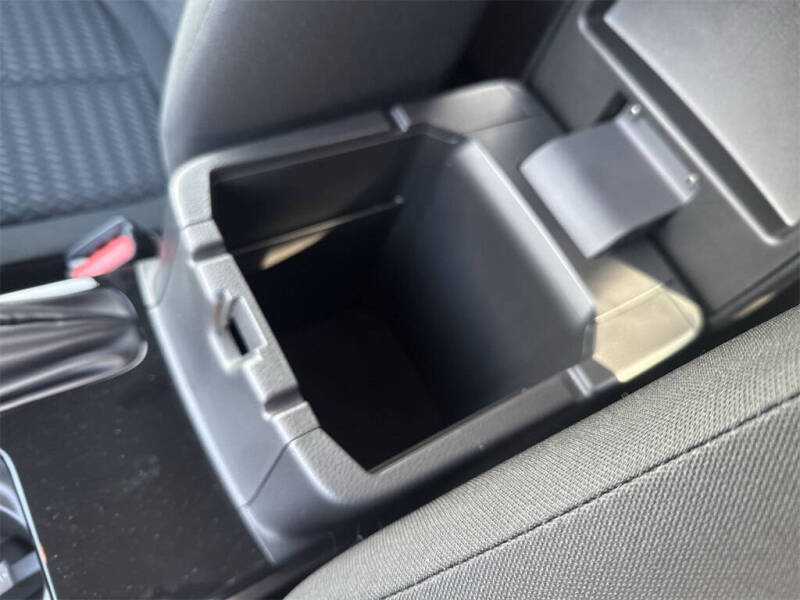 2025 Mitsubishi Eclipse Cross LE