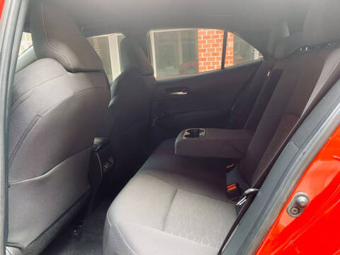 2023 Toyota Corolla Hatchback SE