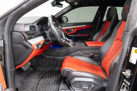 2020 Lamborghini Urus