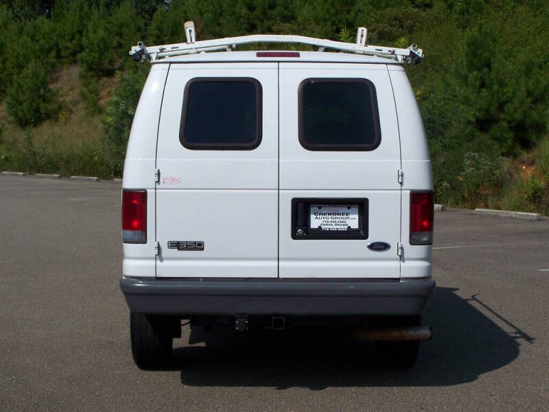 2005 Ford E-Series E-350 SD