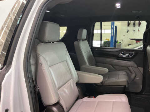 2022 Chevrolet Suburban LT