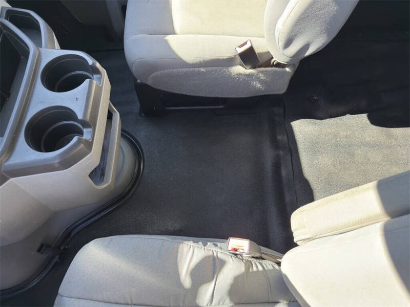 2013 Ford E-Series E-350 SD