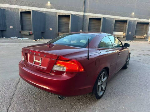 2011 Volvo C70 T5