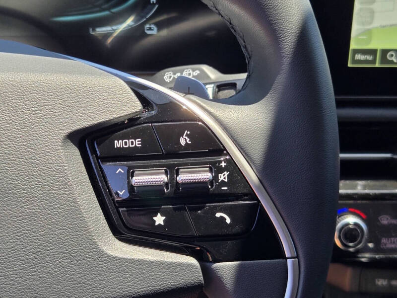 2025 Kia Niro EX