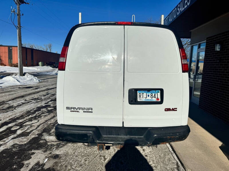 2016 GMC Savana 2500