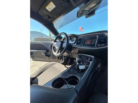 2016 Dodge Challenger SXT