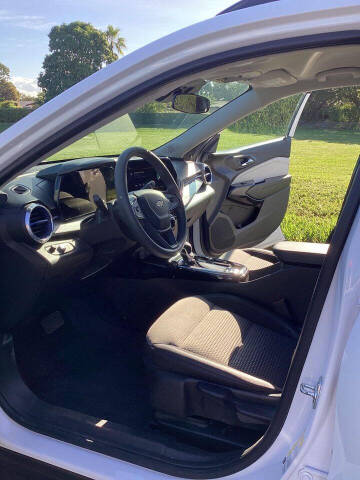 2025 Chevrolet Trax LT