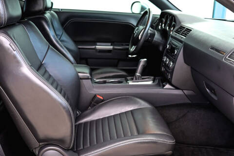 2013 Dodge Challenger R/T Plus