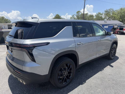 2024 Chevrolet Traverse LS