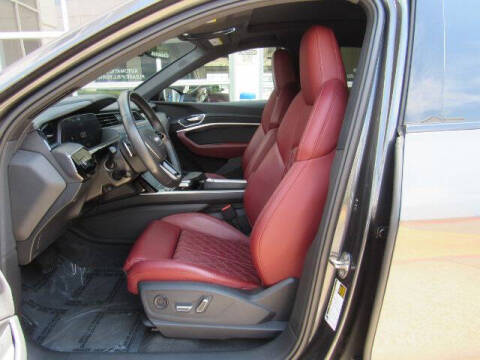 2023 Audi e-tron S Sportback quattro Premium Plus