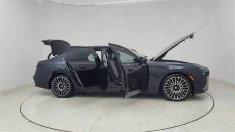 2024 BMW 7 Series 740i