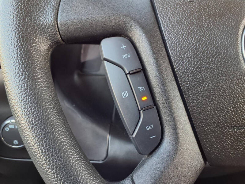 2023 GMC Savana 2500