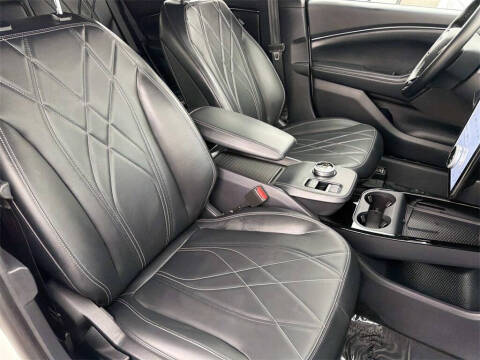 2024 Ford Mustang Mach-E Select